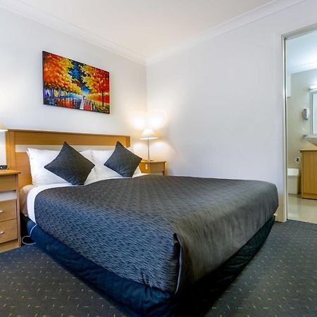 Melbourne'S Princes Park Hotel Exterior photo
