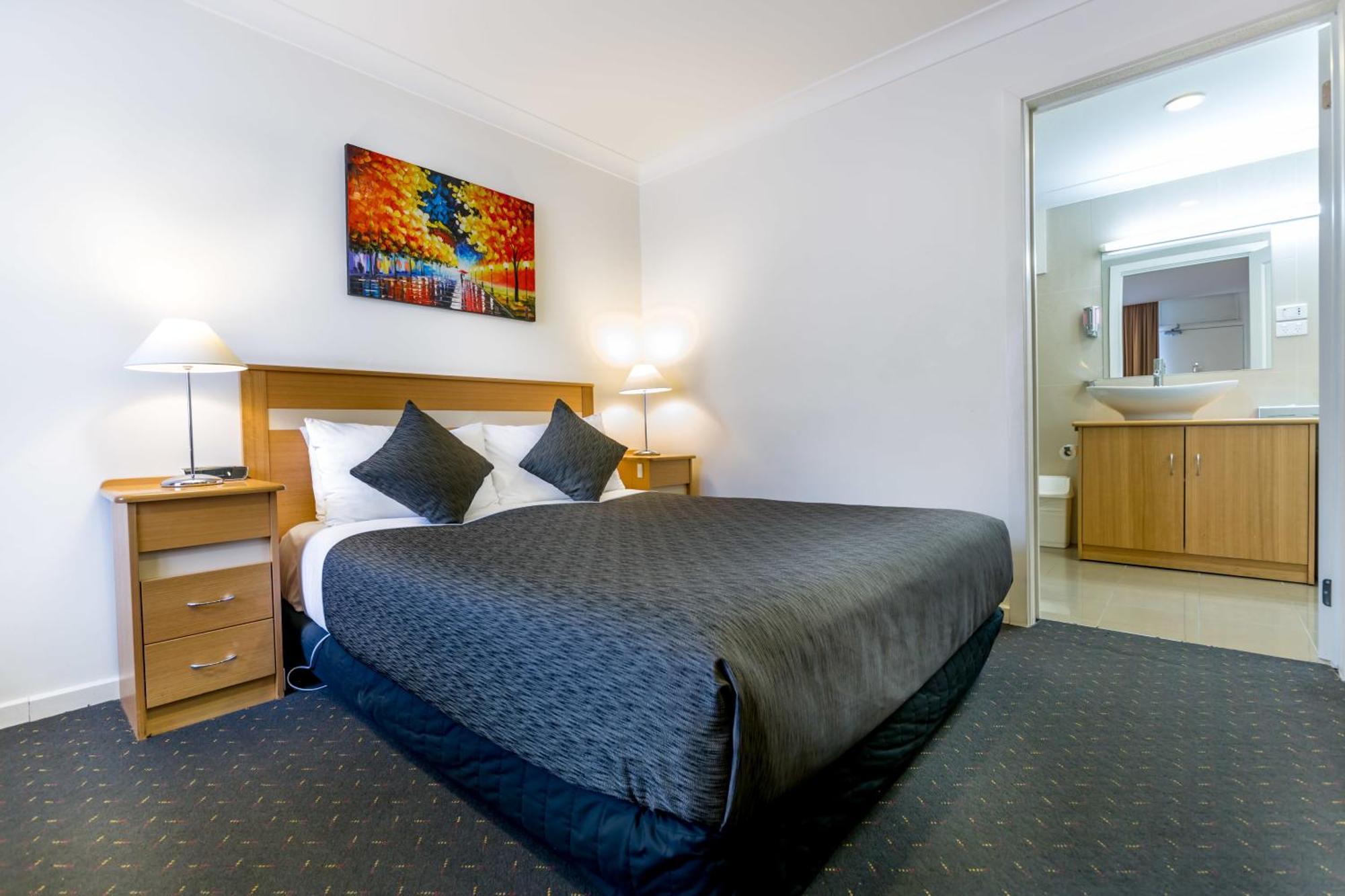 Melbourne'S Princes Park Hotel Exterior photo