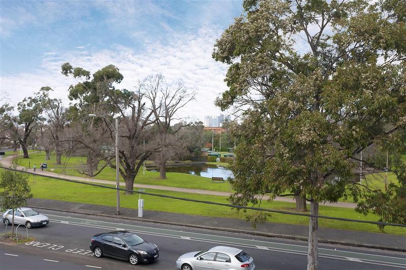 Melbourne'S Princes Park Hotel Exterior photo
