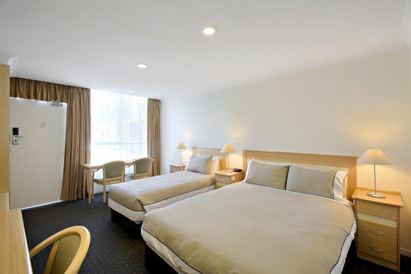 Melbourne'S Princes Park Hotel Exterior photo