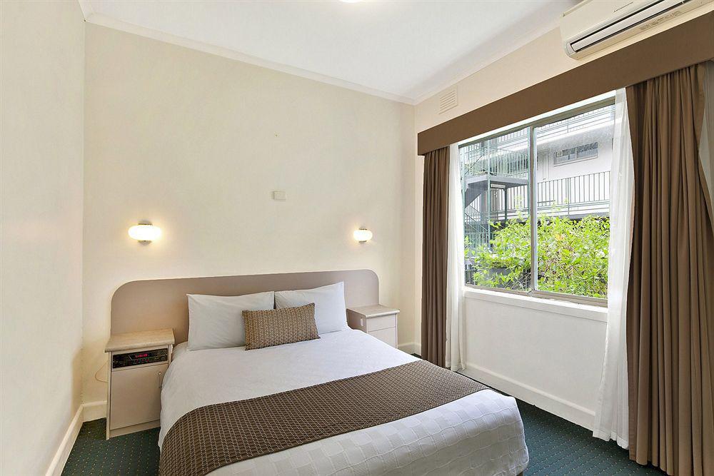 Melbourne'S Princes Park Hotel Exterior photo